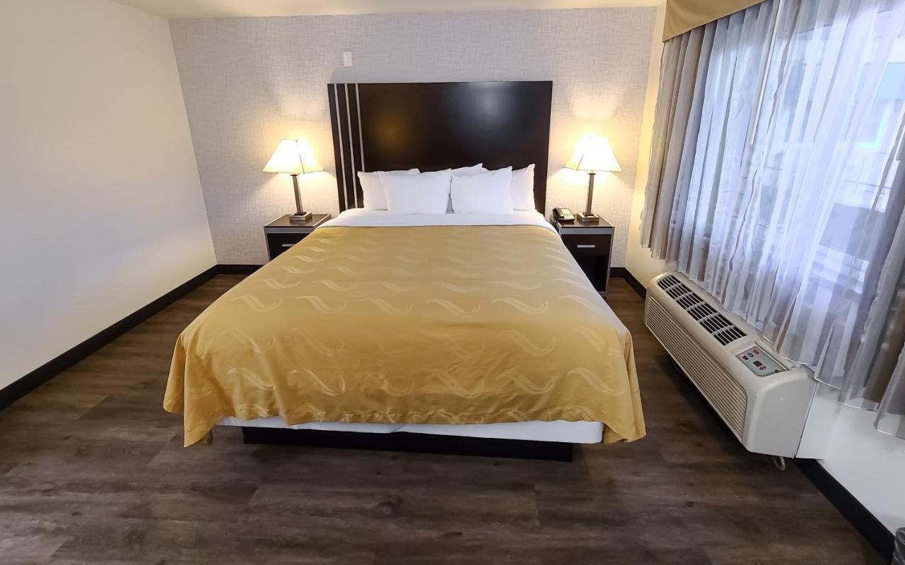 Quality Inn Burbank Airport Exteriör bild