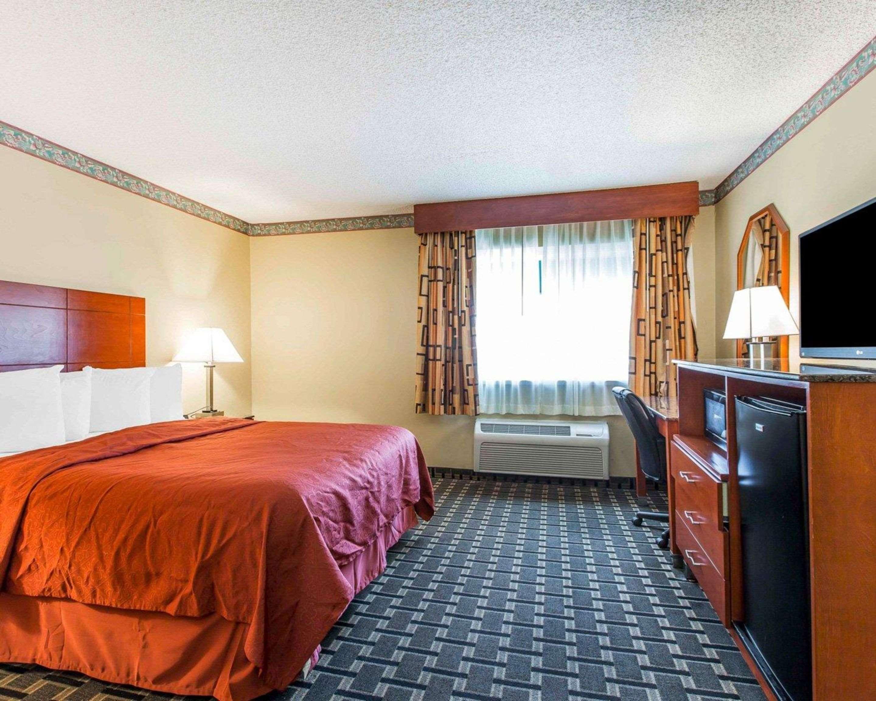 Quality Inn Burbank Airport Exteriör bild