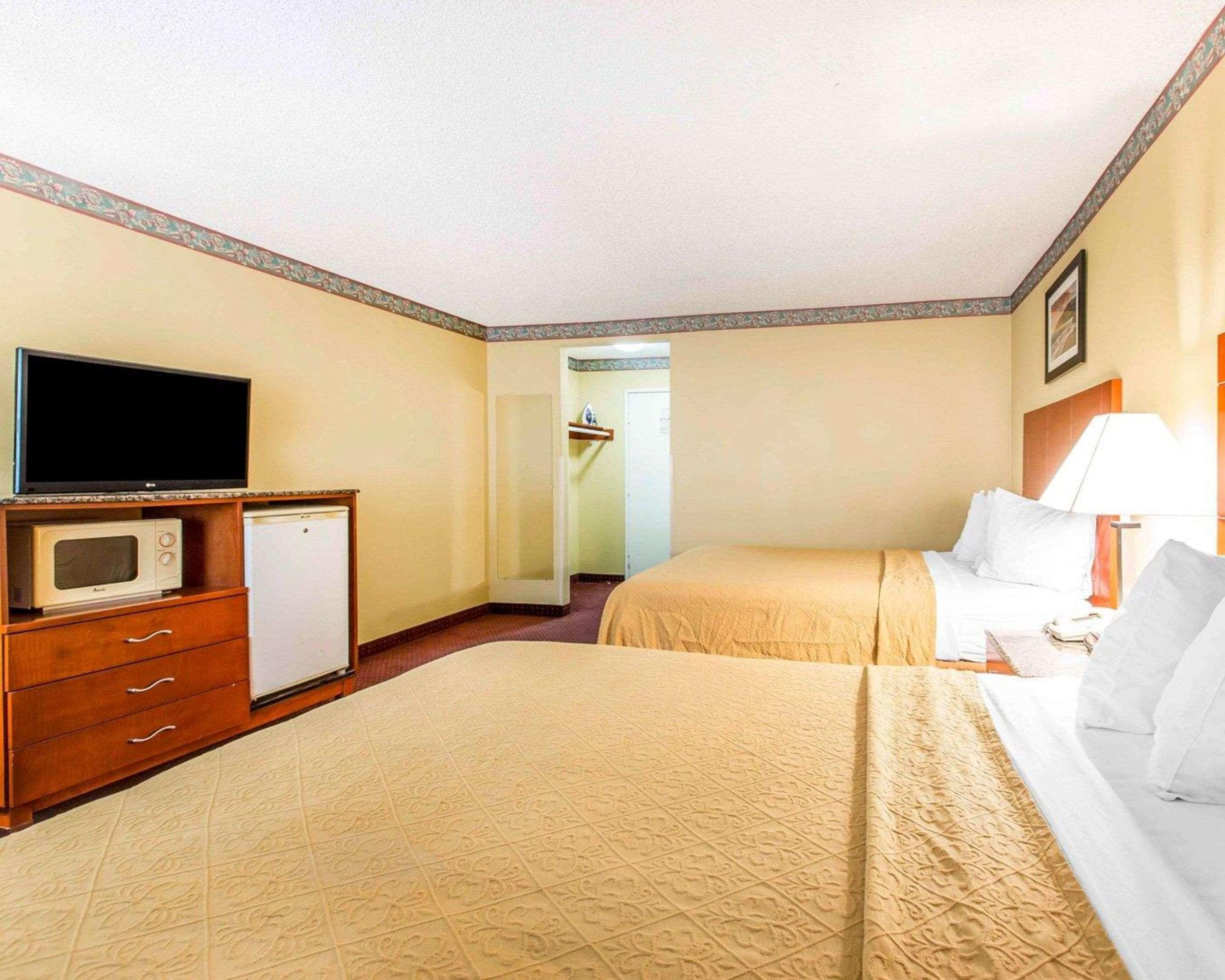 Quality Inn Burbank Airport Exteriör bild