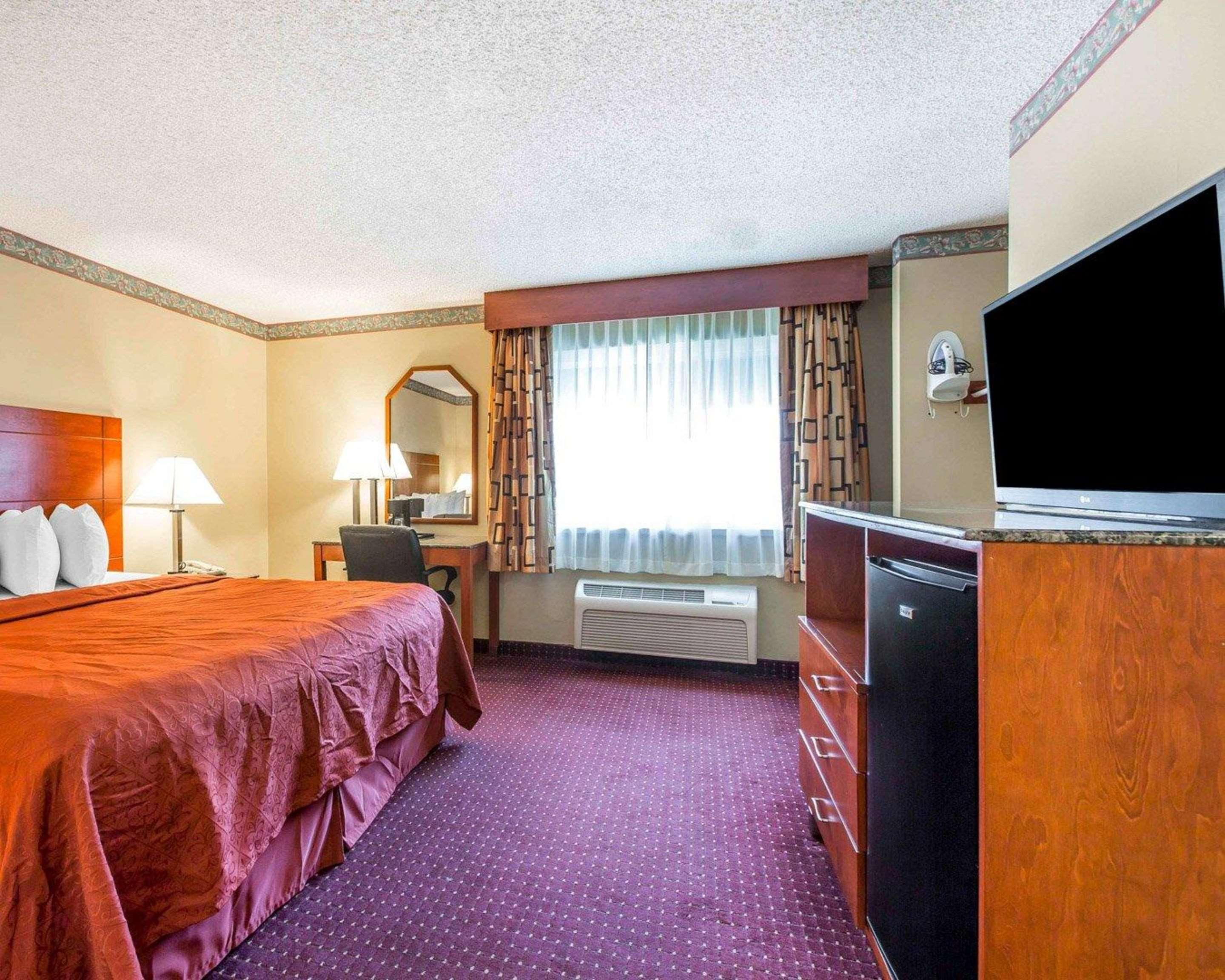 Quality Inn Burbank Airport Exteriör bild