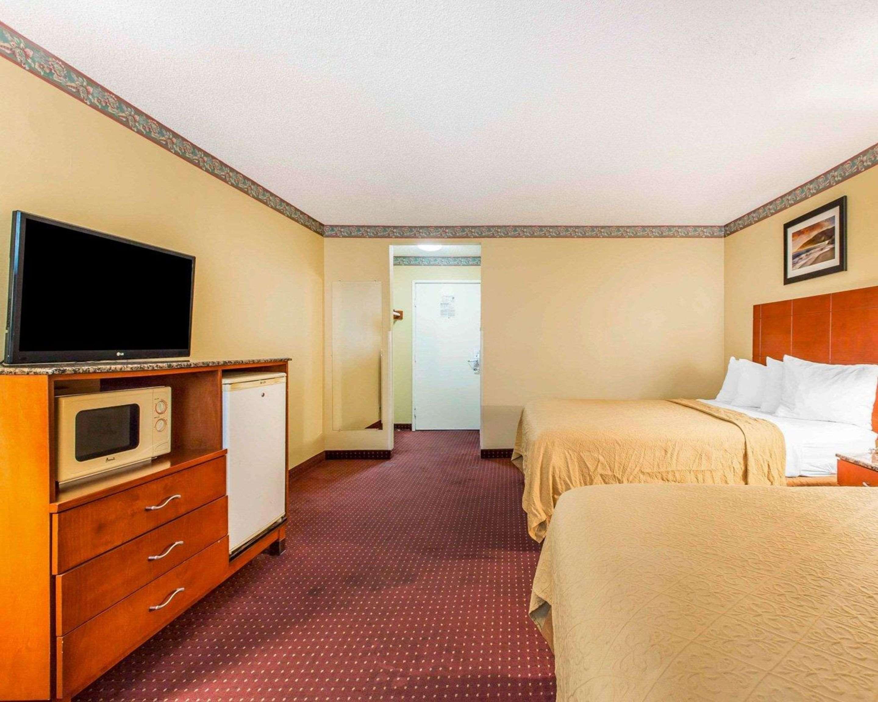 Quality Inn Burbank Airport Exteriör bild