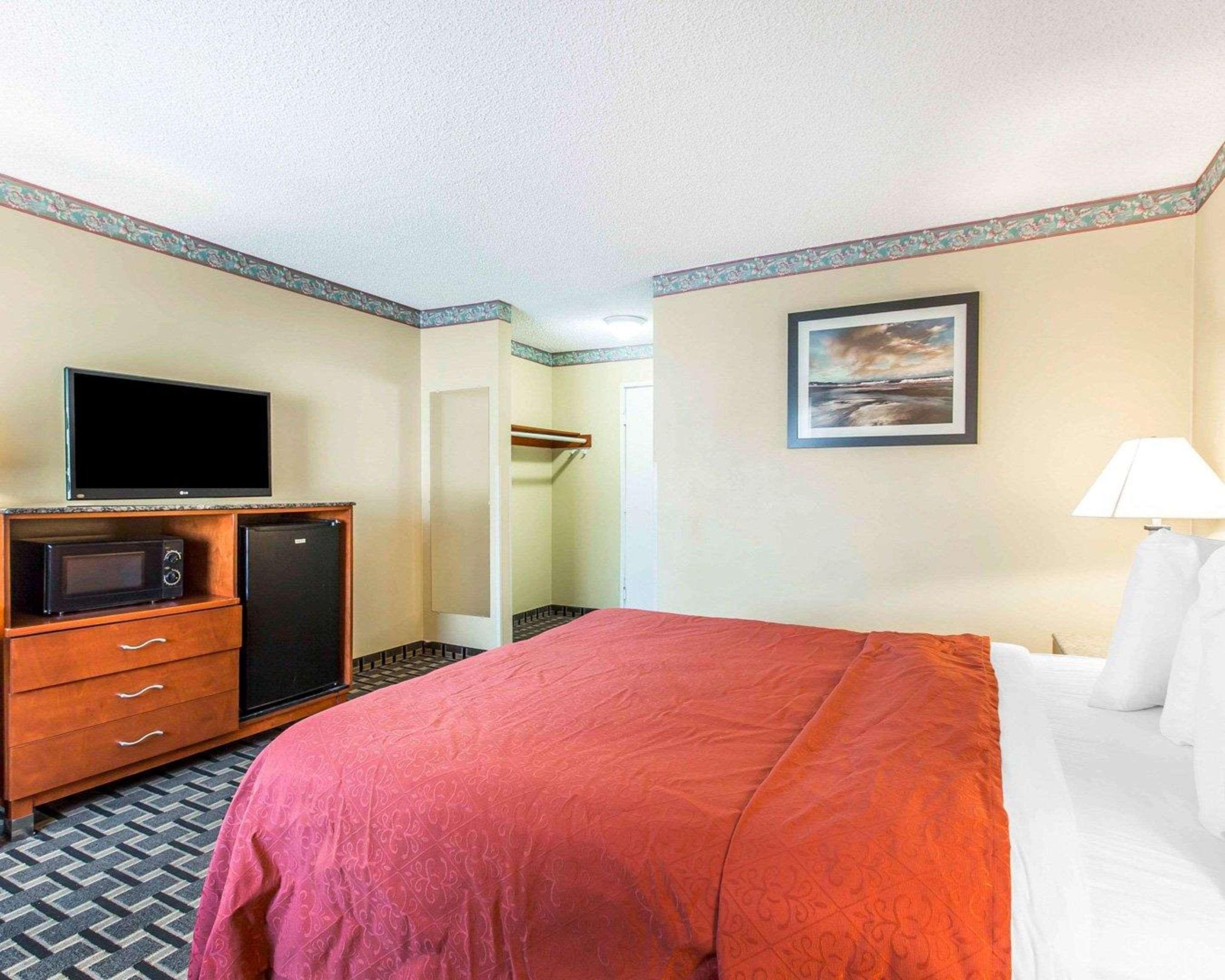 Quality Inn Burbank Airport Exteriör bild