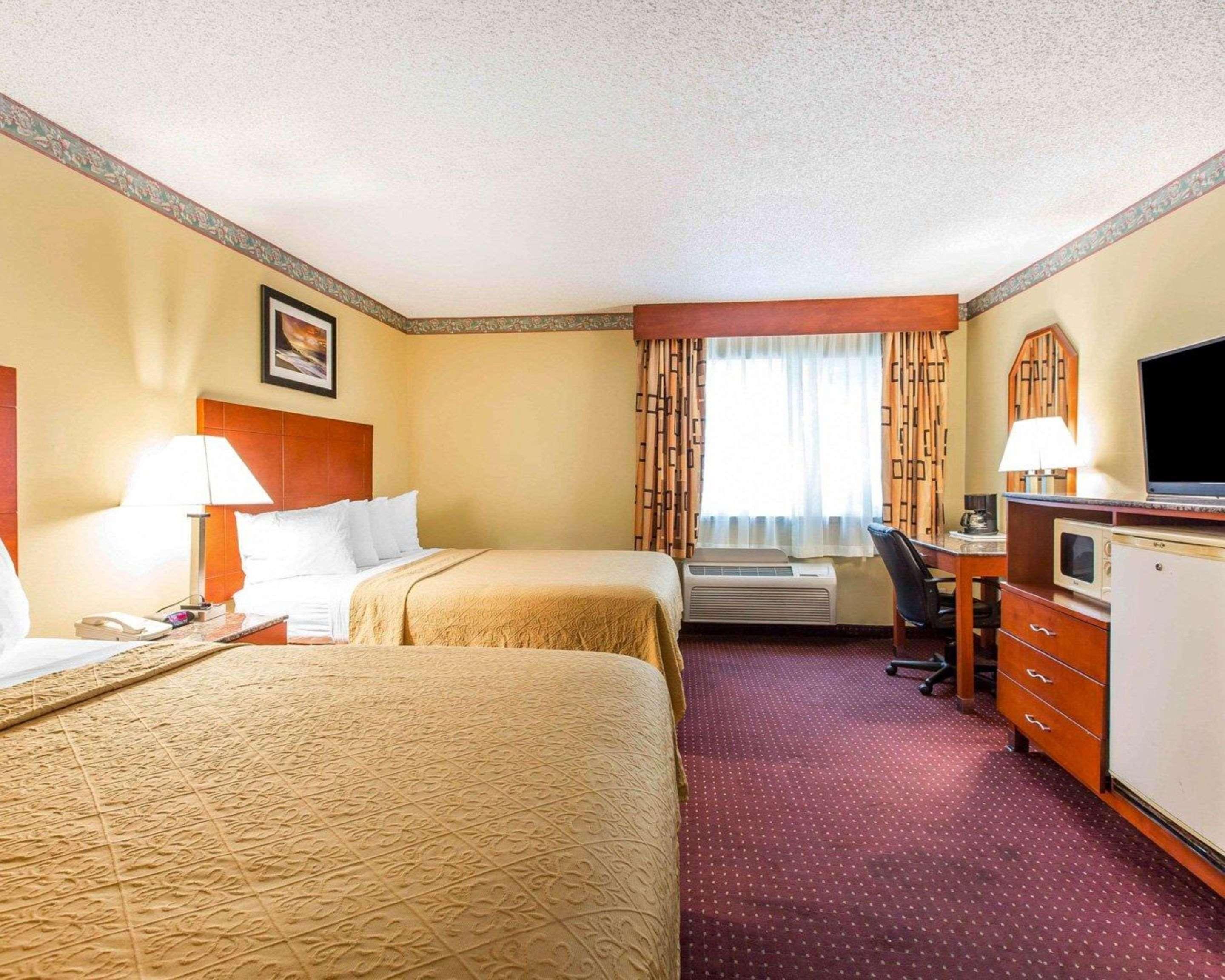 Quality Inn Burbank Airport Exteriör bild