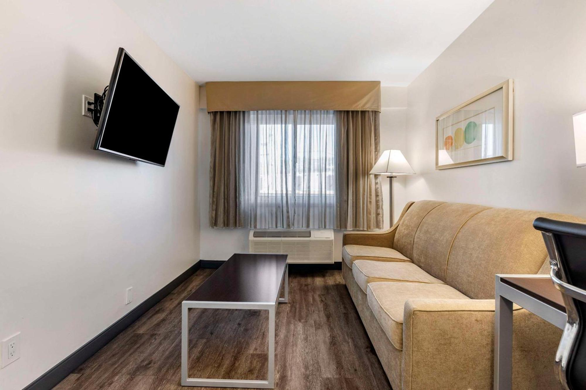 Quality Inn Burbank Airport Exteriör bild